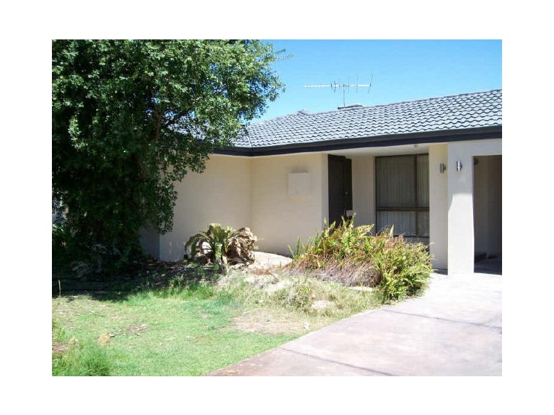 8 Farmview Place, Bibra Lake WA 6163