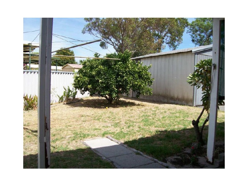 16 Winnacott Street, Willagee WA 6156