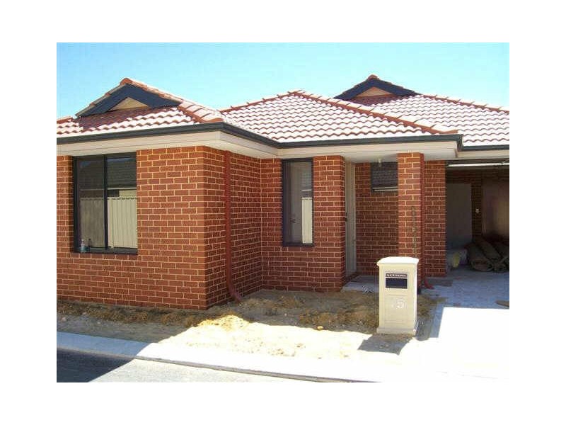 15 Hazlett Street, Canning Vale WA 6155