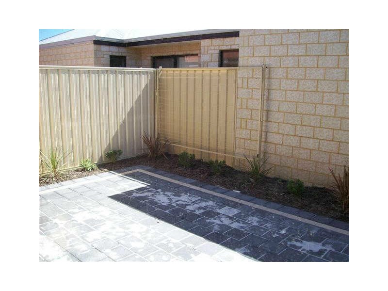 16 Hazlett Street, Canning Vale WA 6155