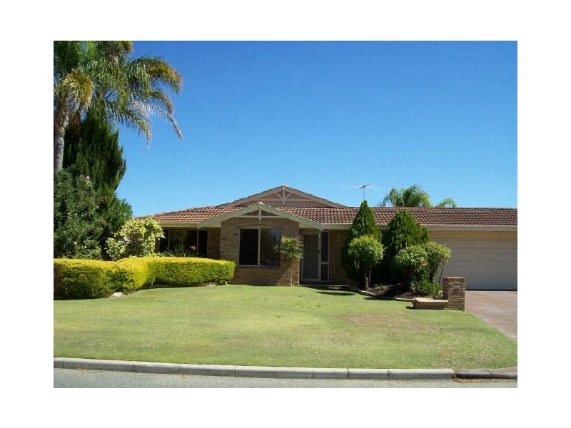 40 McMahon Way, Kardinya WA 6163