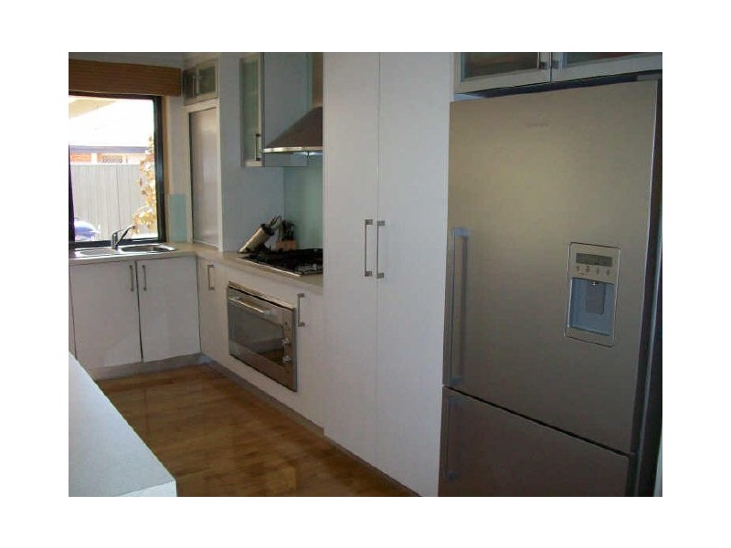 40 McMahon Way, Kardinya WA 6163