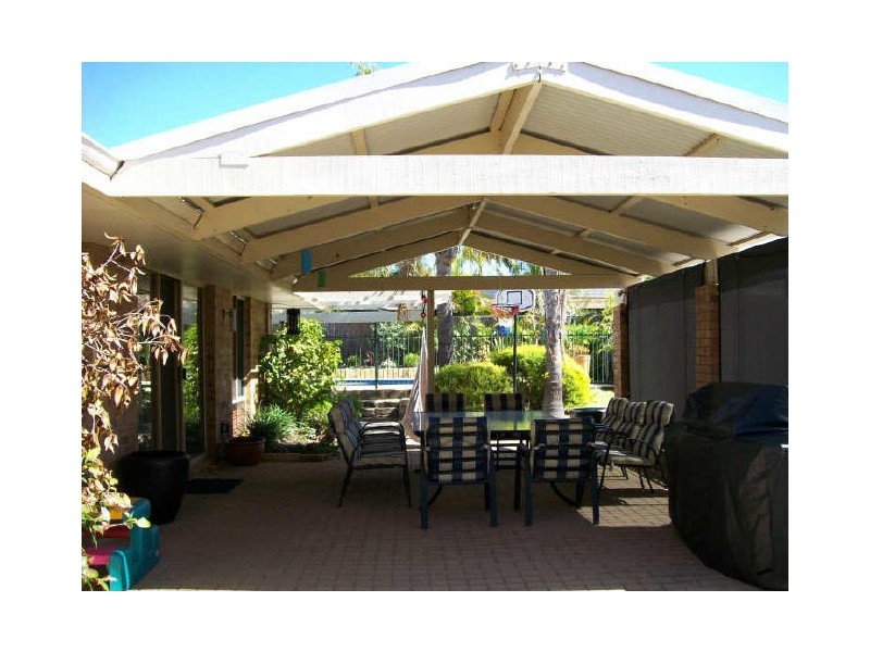 40 McMahon Way, Kardinya WA 6163