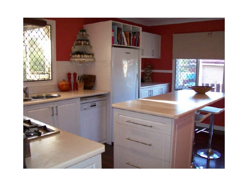8 Romeo Road, Coolbellup WA 6163