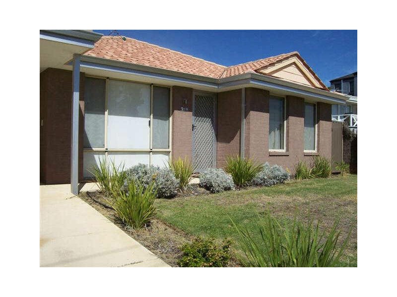 31B McCoy Street, Melville WA 6156