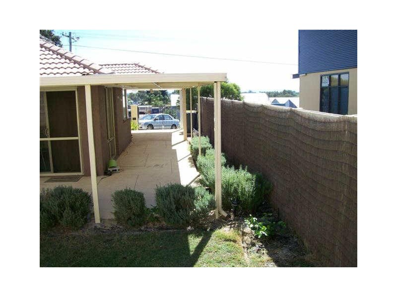 31B McCoy Street, Melville WA 6156