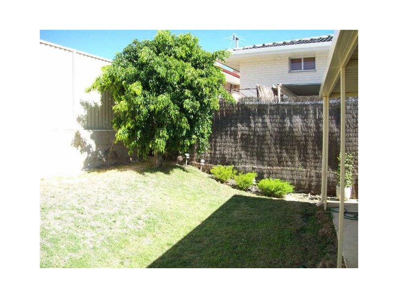 31B McCoy Street, Melville WA 6156