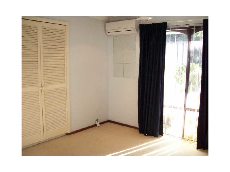 76 Parkway Road, Bibra Lake WA 6163