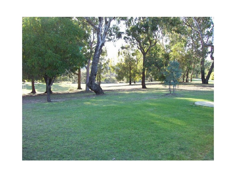 76 Parkway Road, Bibra Lake WA 6163