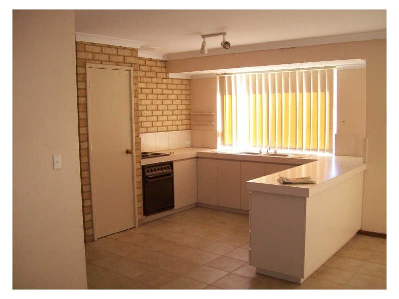 15a Sedgman Mews, Murdoch WA 6150