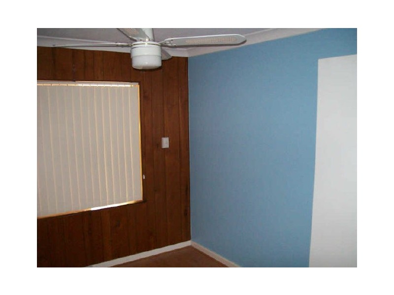 16 Brindle Street, Coolbellup WA 6163