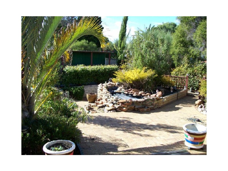 16 Brindle Street, Coolbellup WA 6163