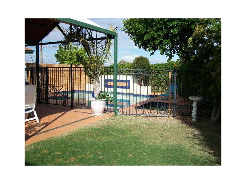 6 Yeldon Tor, Winthrop WA 6150