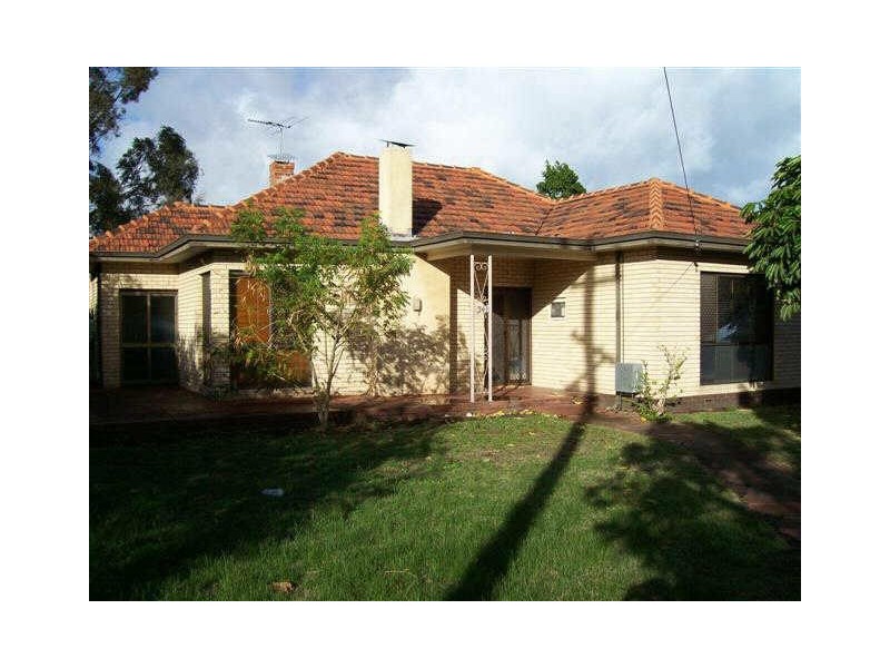 341 South Street, Hilton WA 6163