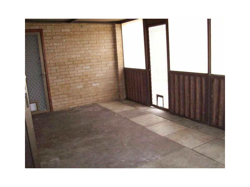 21 Camillo Street, Coolbellup WA 6163