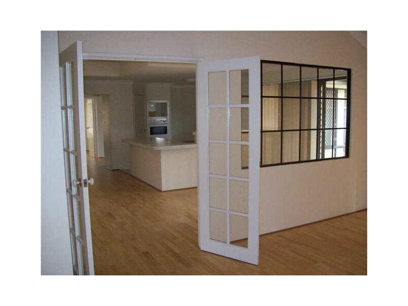 35 Deller Drive, Bibra Lake WA 6163