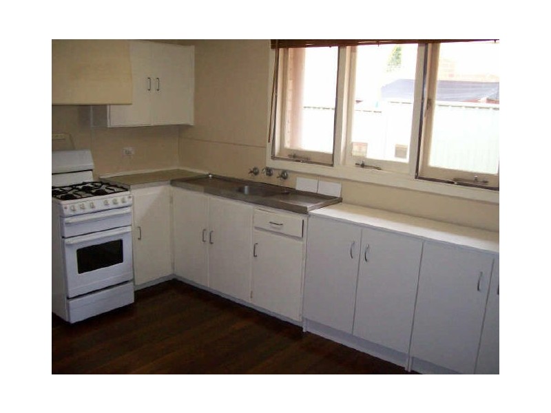 7 Rosalind Way, Coolbellup WA 6163