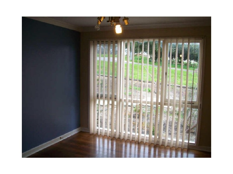 7 Rosalind Way, Coolbellup WA 6163