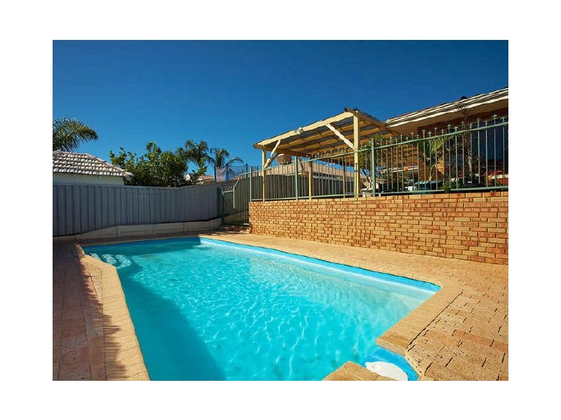 9 Tulipwood Place, South Lake WA 6164