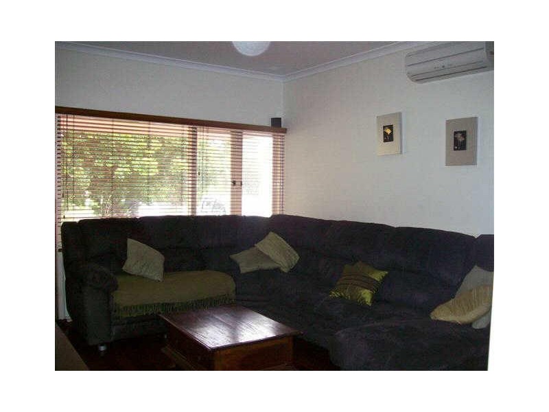 33 Williams Road, Coolbellup WA 6163