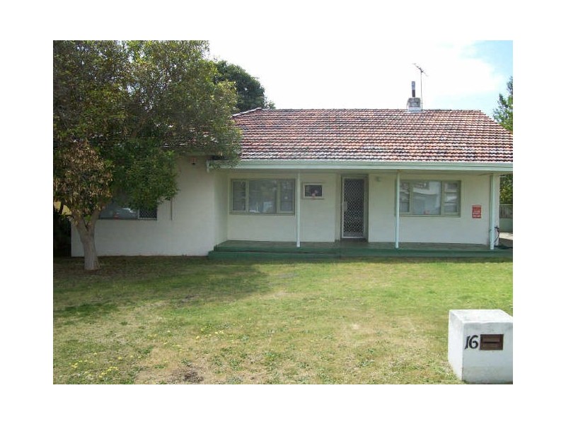 16 Pattie Street, Cannington WA 6107
