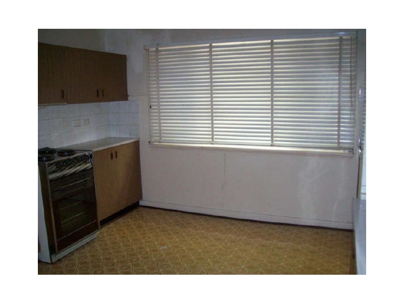 16 Pattie Street, Cannington WA 6107