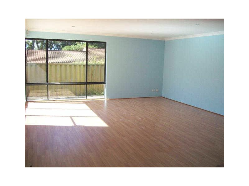 4b Walker Court, Kardinya WA 6163