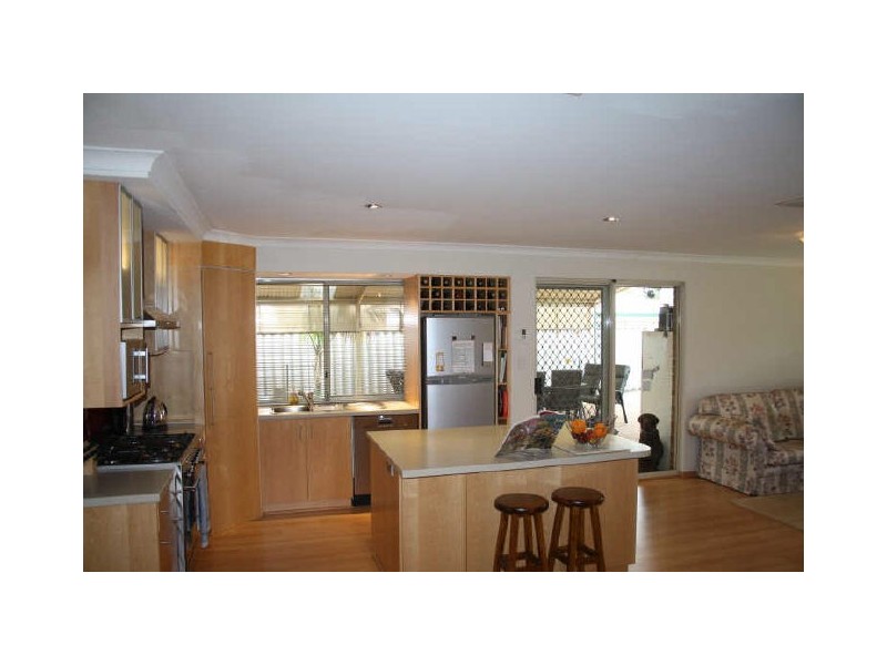 7 Bracewell Court, Yangebup WA 6164