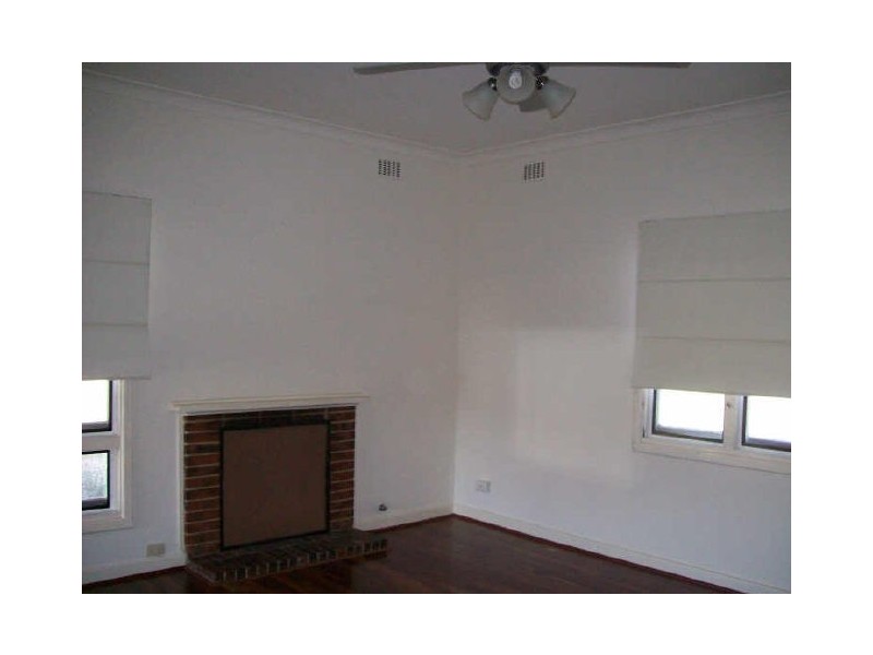 2 Dion Place, Coolbellup WA 6163