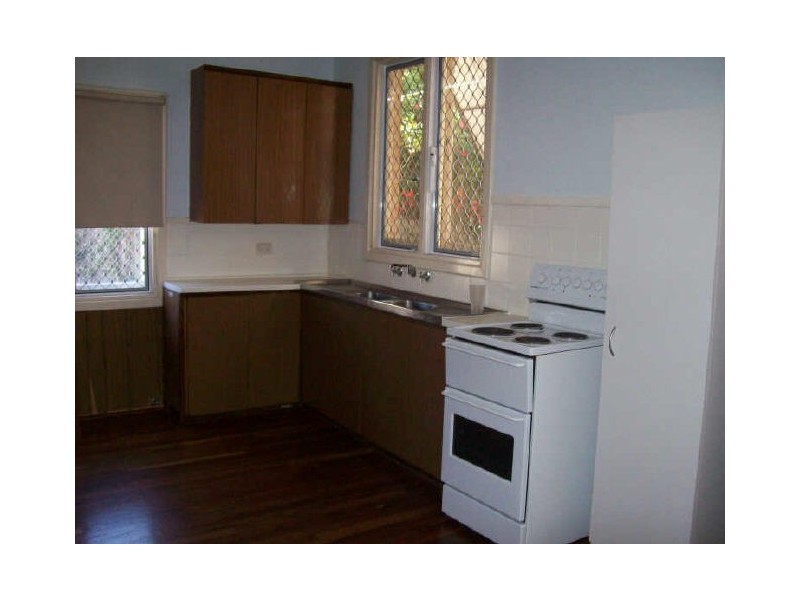 2 Dion Place, Coolbellup WA 6163