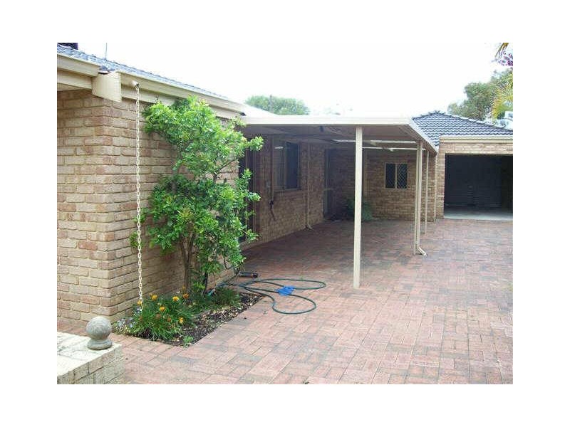 17 Sandover Crescent, Winthrop WA 6150