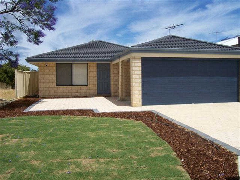 5 Gorman Place, Calista WA 6167