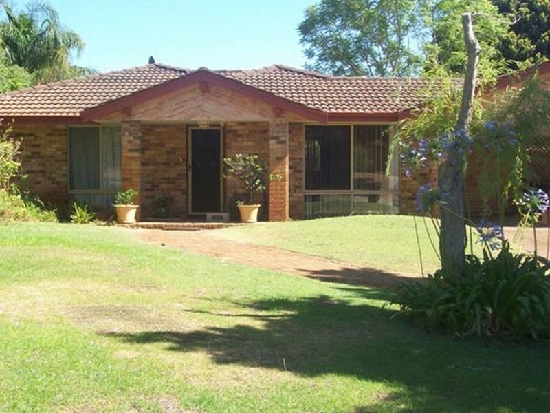 3 Le Souef Drive, Kardinya WA 6163