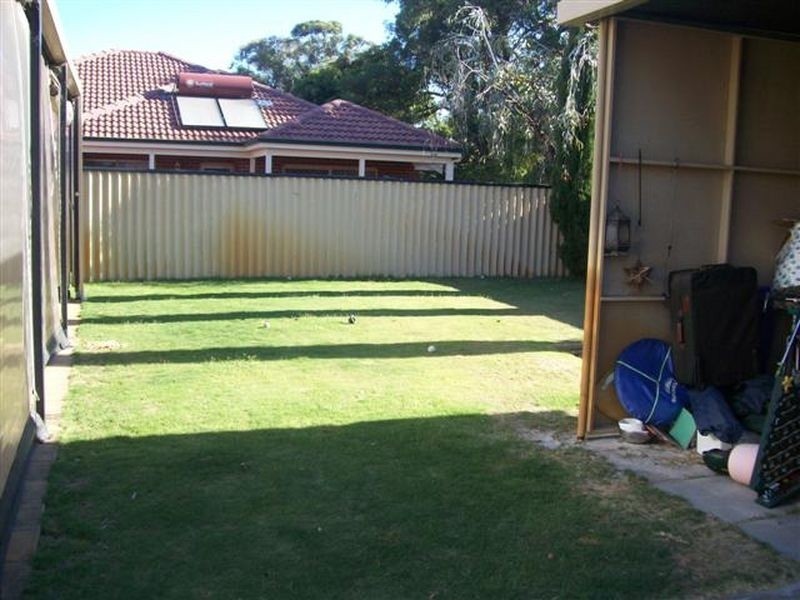 23 Loris Way, Kardinya WA 6163