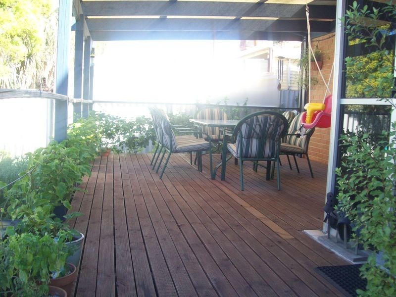 16 Leece Street, Coolbellup WA 6163