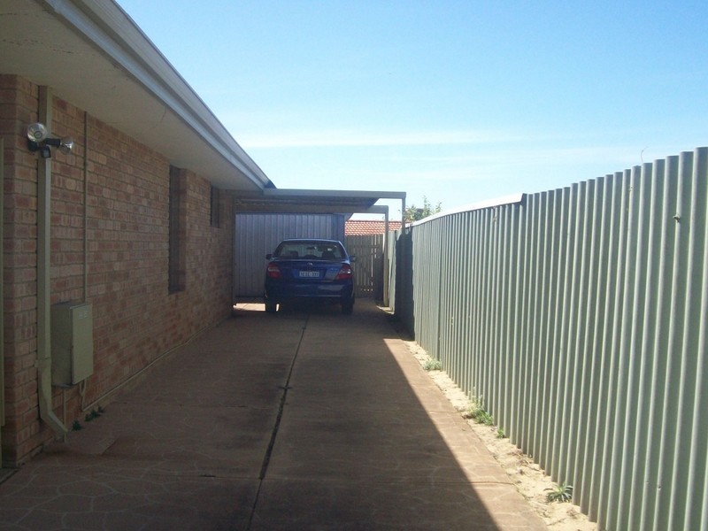 61 Gillet Drive, Kardinya WA 6163