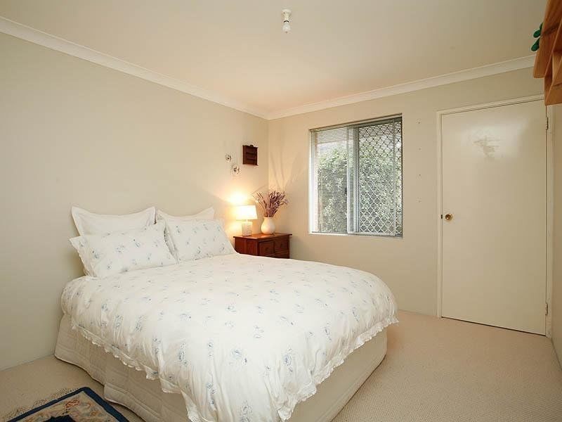 14 Paddington Court, Bibra Lake WA 6163