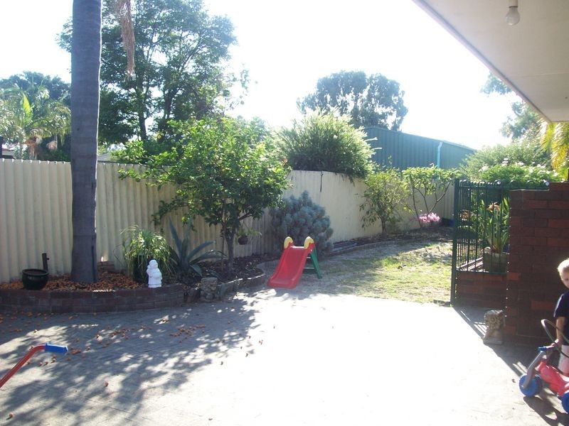 6 Colonial Drive, Bibra Lake WA 6163