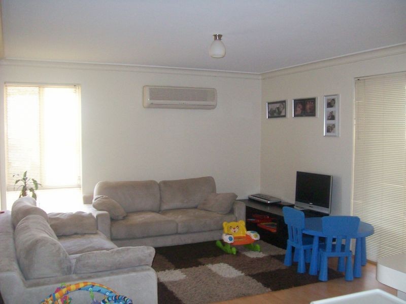 4 Dover Place, Yangebup WA 6164