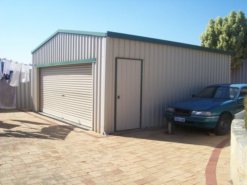4 Dover Place, Yangebup WA 6164
