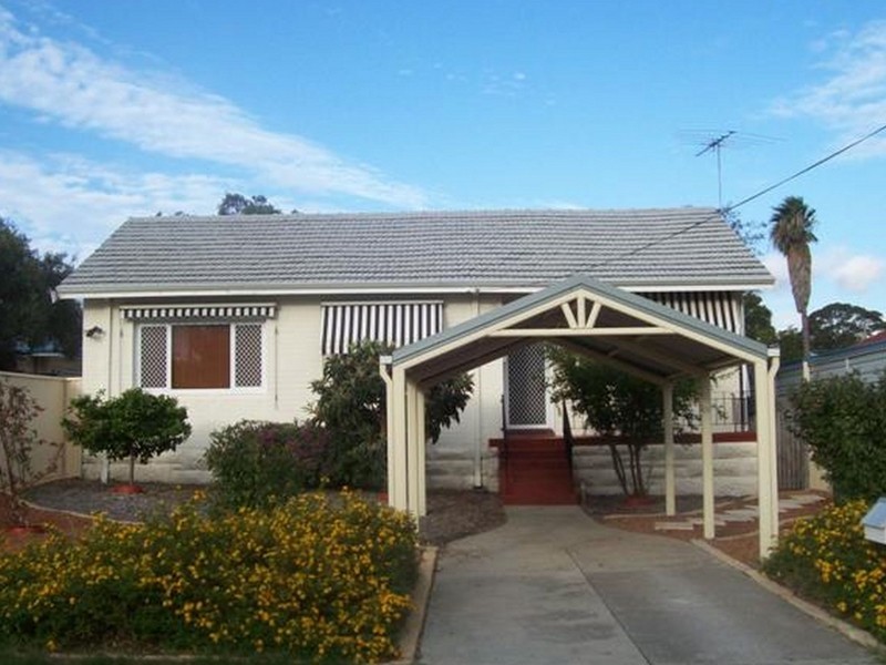 10a Joyce Avenue, Hamilton Hill WA 6163