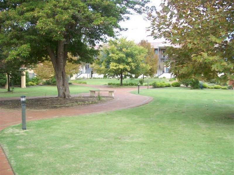 44/79 Waverley Road, Coolbellup WA 6163