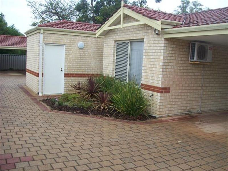 2/31 Archibald Street, Willagee WA 6156