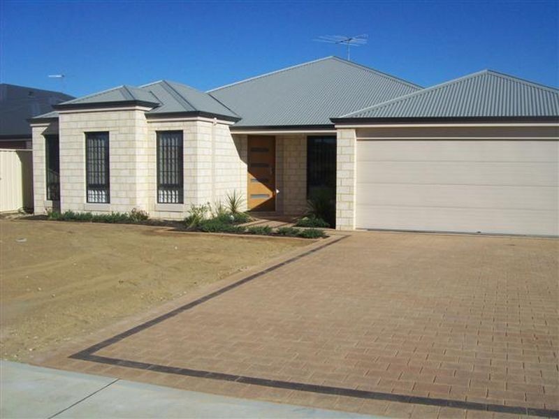 13 Storey Place, Yangebup WA 6164
