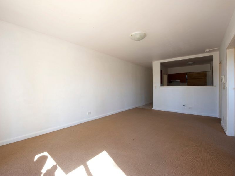 9/15 Friar John Way, Coolbellup WA 6163