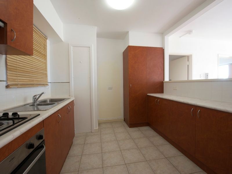 9/15 Friar John Way, Coolbellup WA 6163