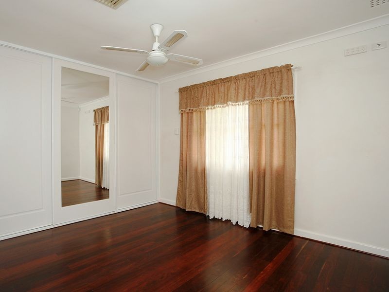 26 Quince Way, Coolbellup WA 6163