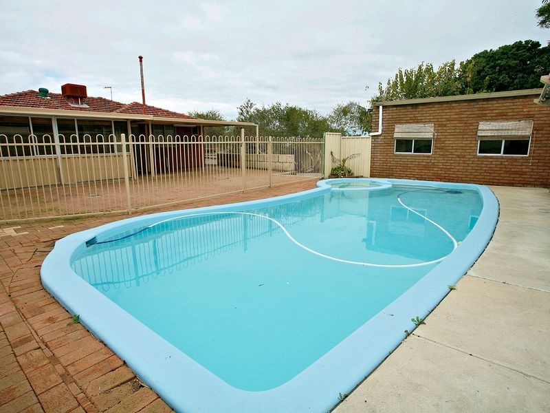 26 Quince Way, Coolbellup WA 6163