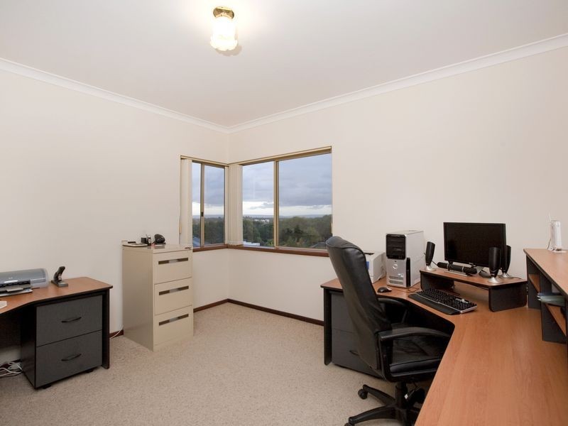 5 Whelan Road, Kardinya WA 6163