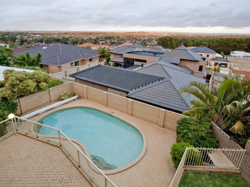 5 Whelan Road, Kardinya WA 6163